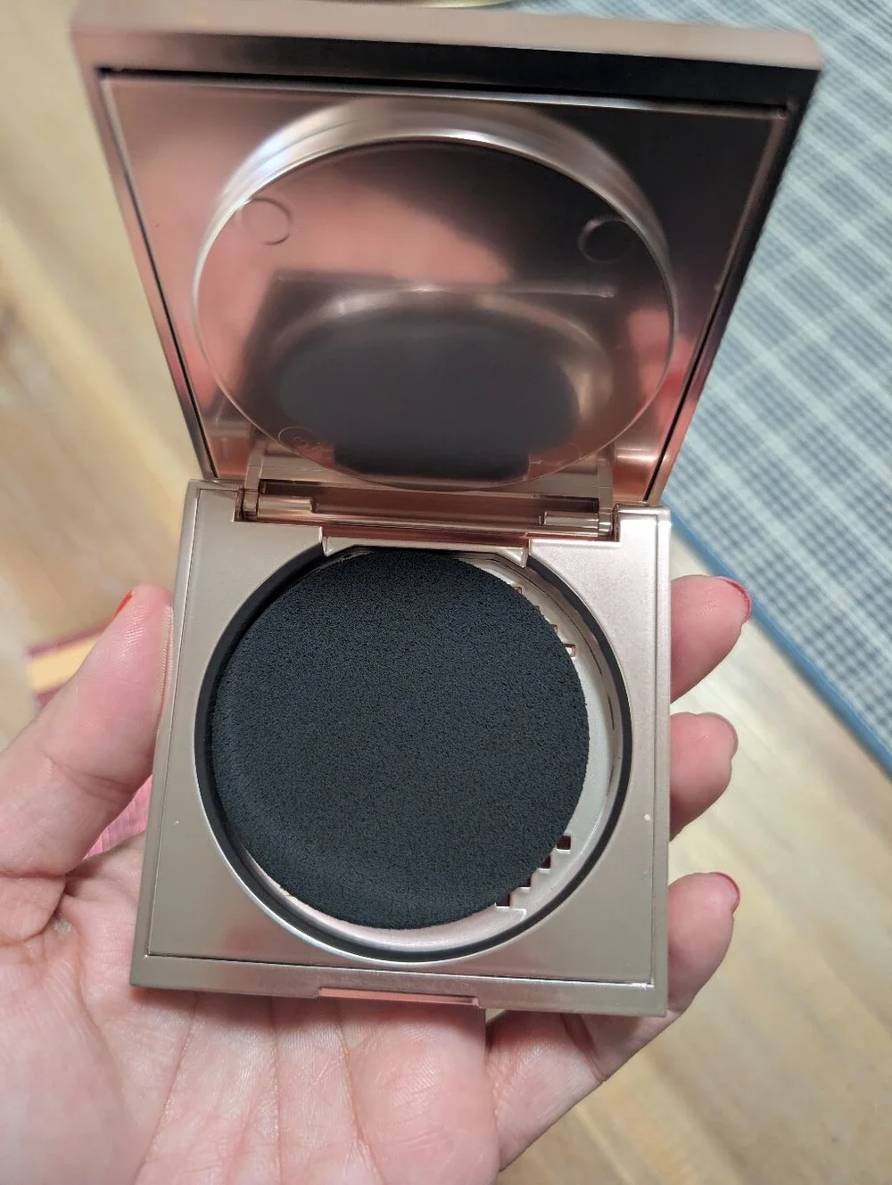 Lawless Perfecting Powder - Picture 9 of 9